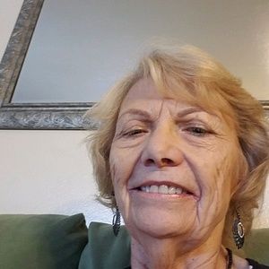 Meet your Posher, Suzanne